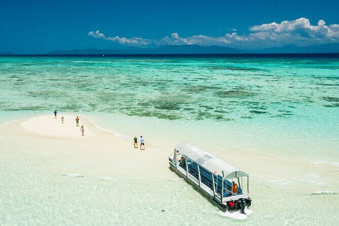 7 Day Brisbane to Cairns Boutique Whitsundays Great Barrier Reef - Day 3: the Whitsunday Islands and Whitehaven Beach by speedboat