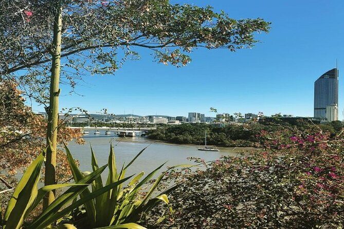 Brisbane City Highlights Sightseeing Tour - South Bank Parklands and a focused hour along the Brisbane River