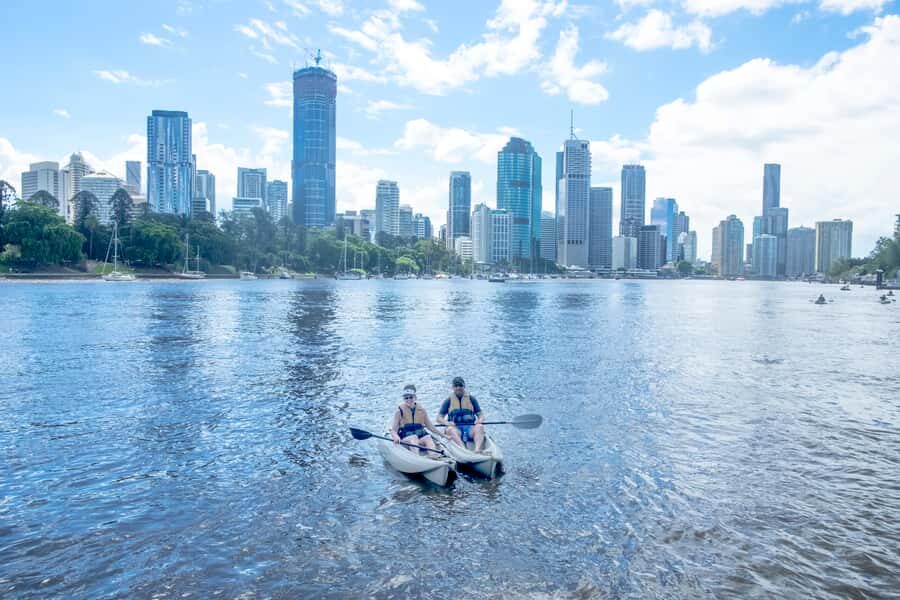 Brisbane: Guided River Kayak Tour - Meeting Riverlife at Kangaroo Point Cliffs Drive (and Not Stressing It)