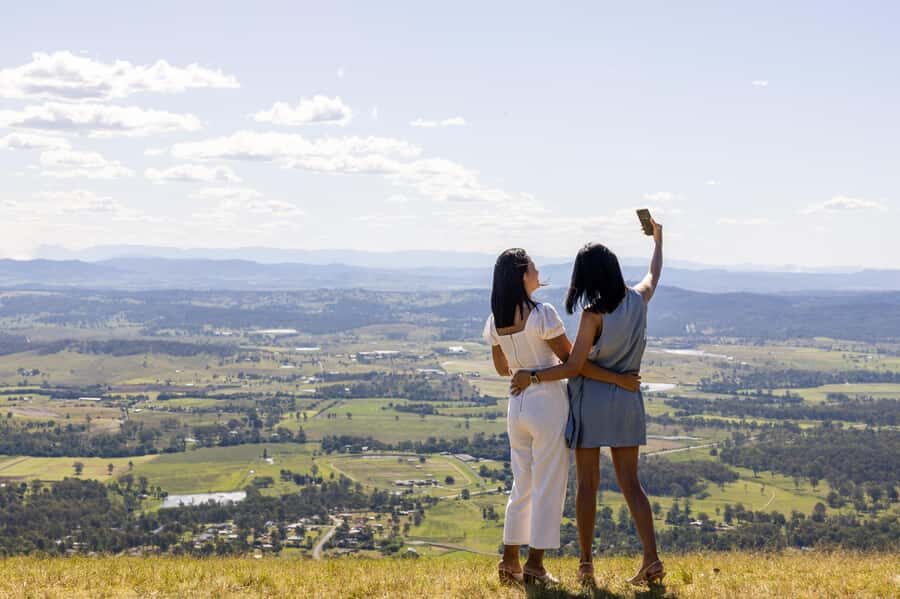 Brisbane: Hop on Hop off Bus to Tamborine Mountain - From Brisbane pick-up to your first mountain stop (8:30am to afternoon return)