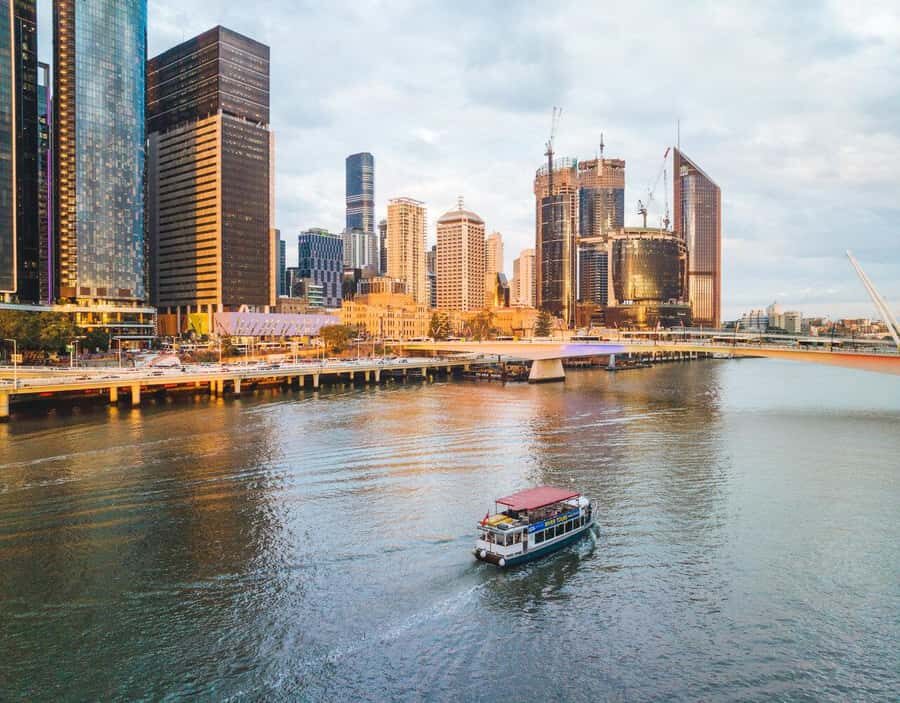 Brisbane: Midday 1.5-Hour Sightseeing Cruise 12.30pm-2.00pm - Story Bridge and Kangaroo Point Cliffs: Photos Without the Footwork