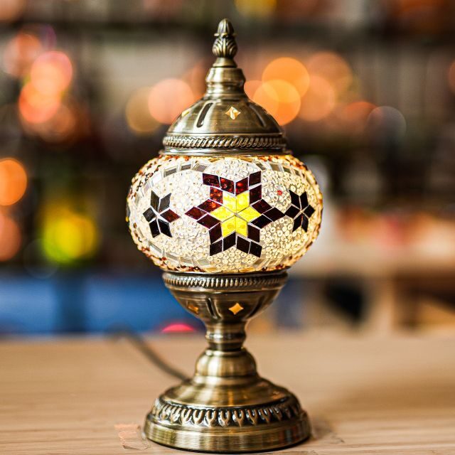 Brisbane: Mosaic Art Classes - Turkish Lamp Workshop - Who Should Book This Mosaic Lamp Workshop?