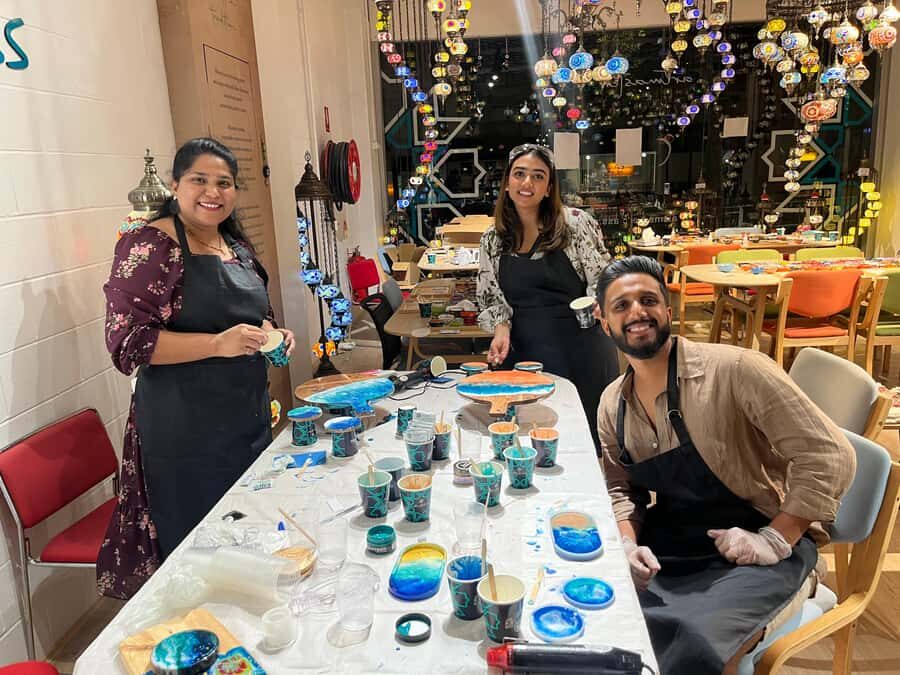Brisbane: Resin Art Classes - Cheeseboards & Coasters - Expert instruction that’s actually helpful for beginners