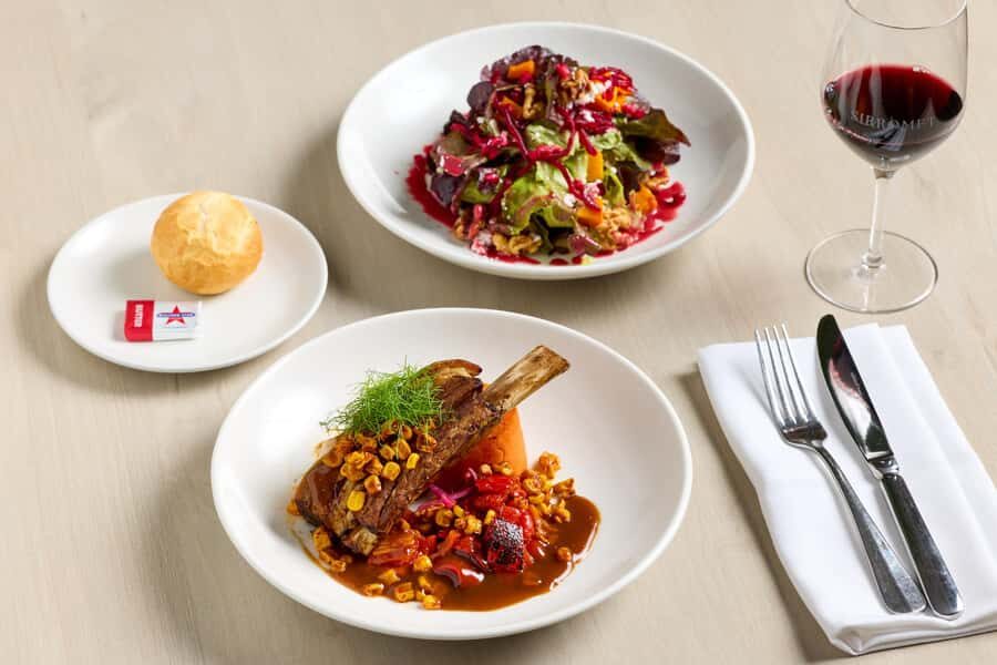 Brisbane: Sirromet Winery Tour with Tasting & 2-Course Lunch - Lunch at the Cellar Door: two courses, wine included, and an easy outdoor mood