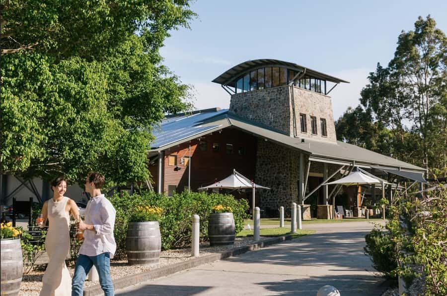 Brisbane: Sirromet Winery Tour with Tasting & 2-Course Lunch - Who should book this Sirromet tour (and who might not love it)