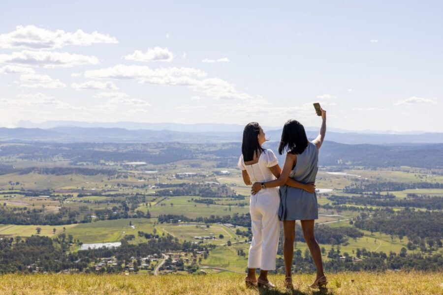 Brisbane: Tamborine Mountain Local Winery Tour with Lunch - Who this tour suits (and who should choose something else)