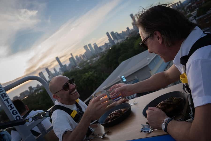 Brisbane: Vertigo Experience – Sunset bites - Getting There: New Farm Logistics Without Stress