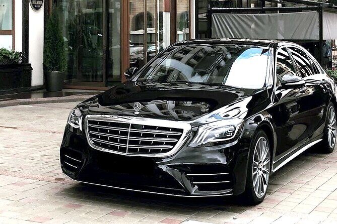 Brisbane's Ultimate Chauffeur Airport Arrival experience - Who This Brisbane Airport Transfer Is Best For