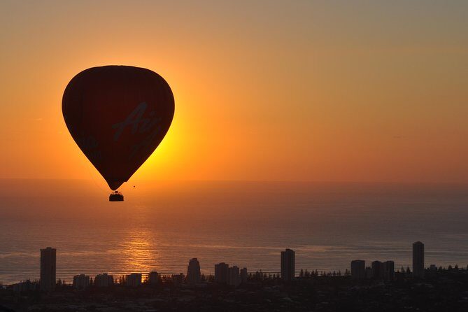 Gold Coast Hot Air Balloon with 5 Star Champagne Buffet Breakfast - Pickup, timing, and how long your morning really is