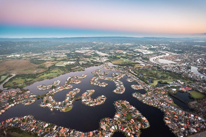 Gold Coast Hot Air Balloon with 5 Star Champagne Buffet Breakfast - Price and value: is $322.76 a smart buy?