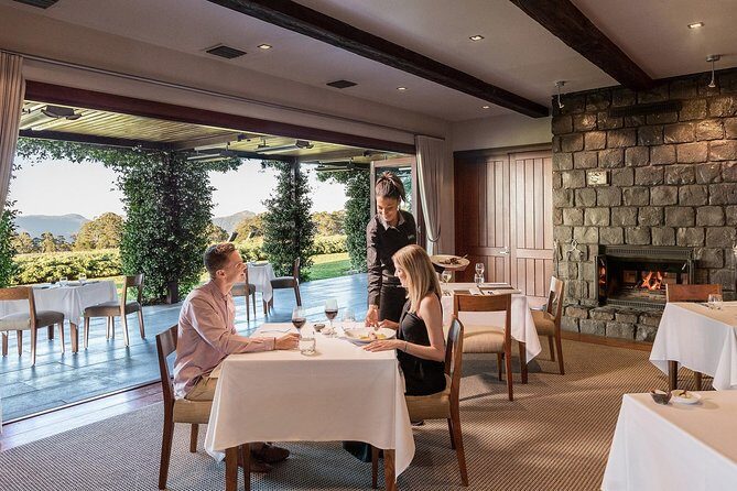 Helicopter Tour - Spicers Peak Lodge - Meeting Bekaa Air at the 1940s terminal: how your day starts