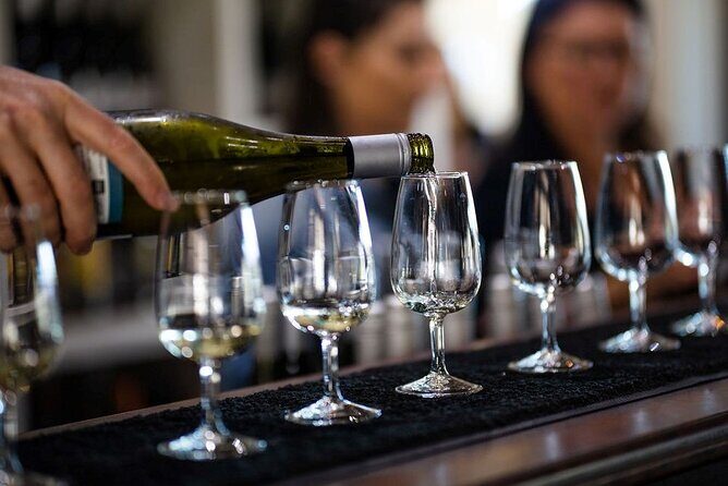 Hop on Hop off Wine tasting tour to Tamborine Mountain - The hop-on hop-off style: use it for freedom, not confusion