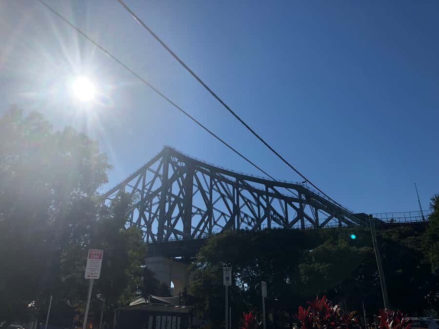 Lone Pine and Brisbane City Highlights - A whirlwind that starts with the river: Kangaroo Point first