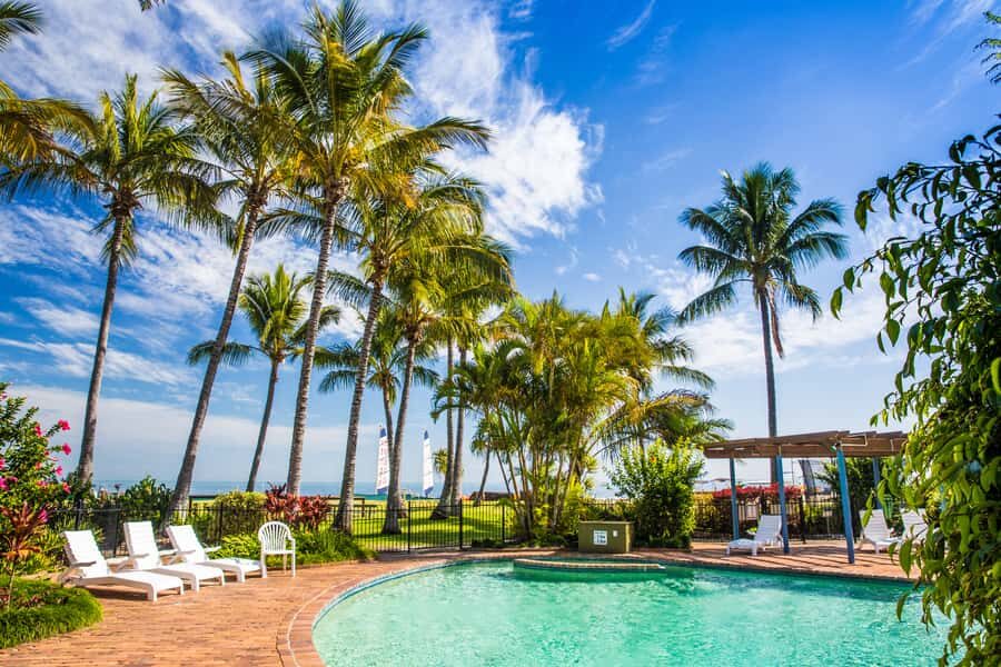 Moreton Island: Tangalooma Whale Watching & Dolphin Viewing - Price and comfort: is $147 worth it?