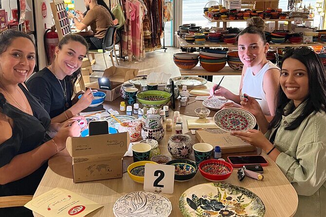 Paint and Sip Classes Brisbane: Ceramic Plates & Bowls - BYO bottle + included apple tea: how the drinks part works