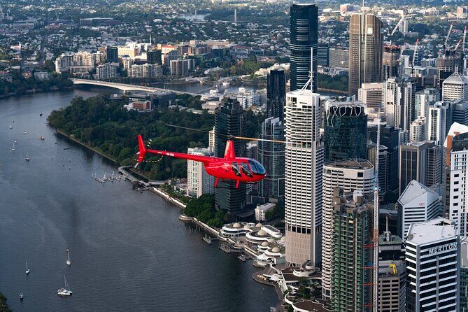 Private Helicopter Scenic Tour of Brisbane - 25min - Comfort and photo tips for a short glass-door flight