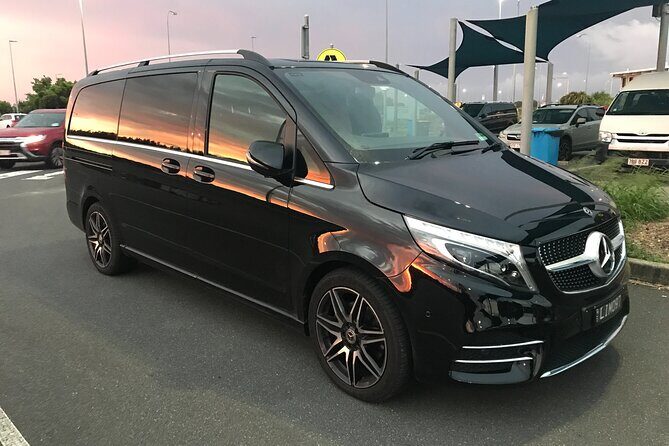 Private Transfer from Brisbane Airport to Noosa for 1 to 3 people - The drive to Noosa: comfort, lanes, and why a Mercedes minivan matters